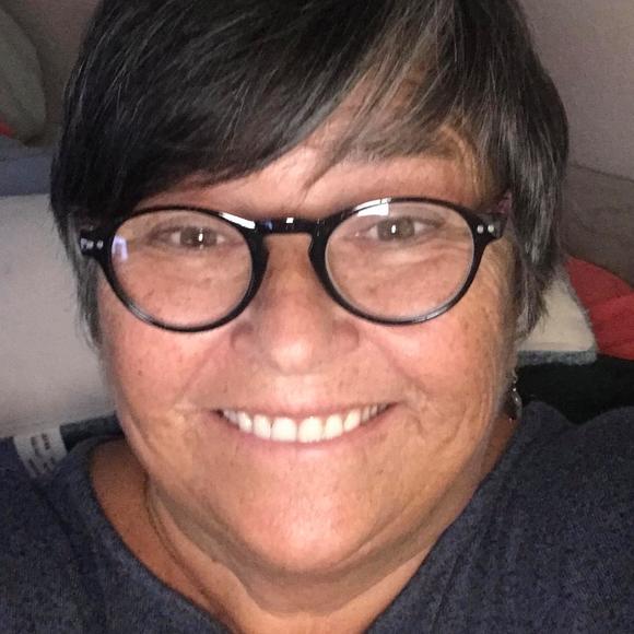 Meet your Posher, Patricia - Picture 1 of 1